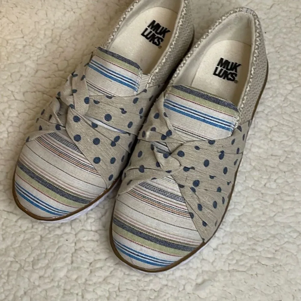 The Original MUK LUKS‎ Womens Beige Casual Flats NWOT. Size 7
